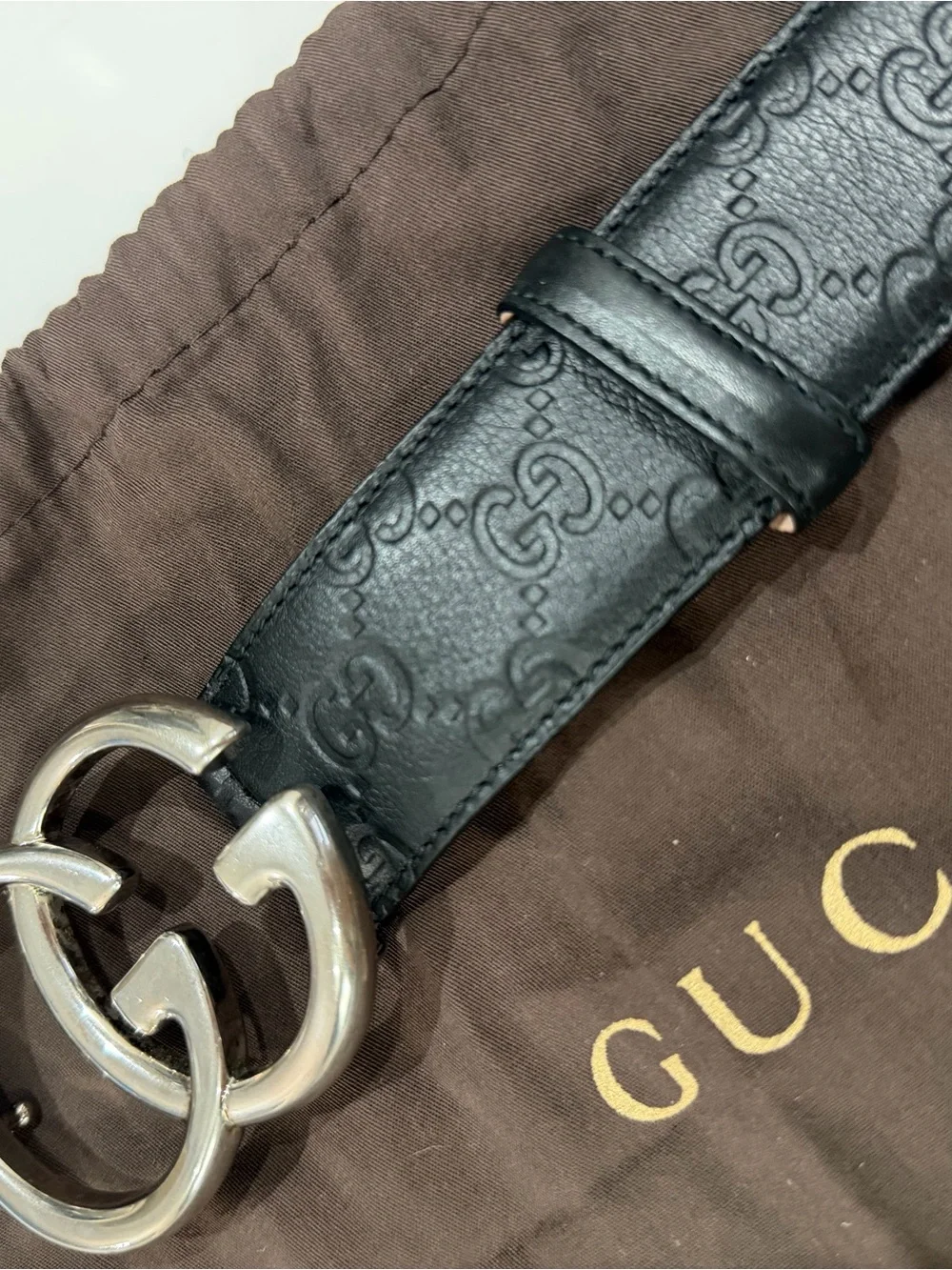 Gucci Black Leather Men’s Belt with Silver Double G Buckle